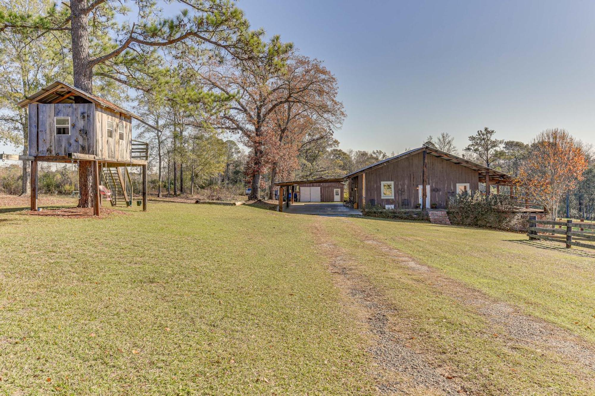 Pet-Friendly Opp Vacation Rental With Spacious Deck! Exterior photo